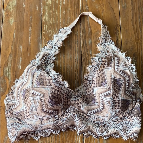 PINK Victoria's Secret Other - VS PINK lace halter bralette